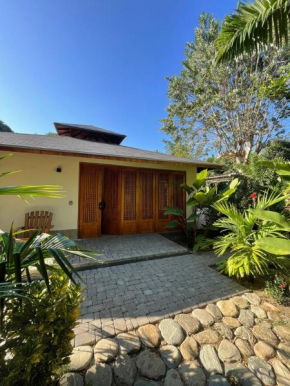Tropical Beach Villa & Pool in Heart of Palomino